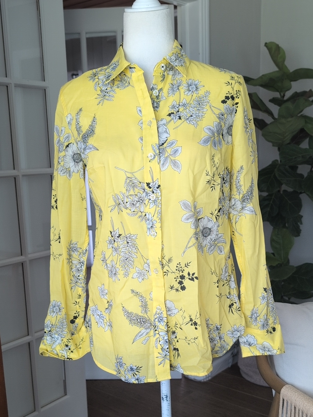 NWOT Talbots Yellow Floral Button-Down Shirt Lightweight Cotton XS